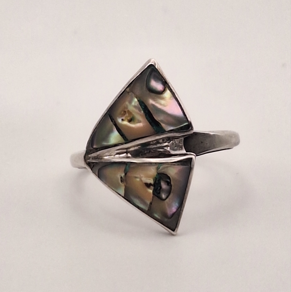 Taxco Silver Ring with Iridescent Accents